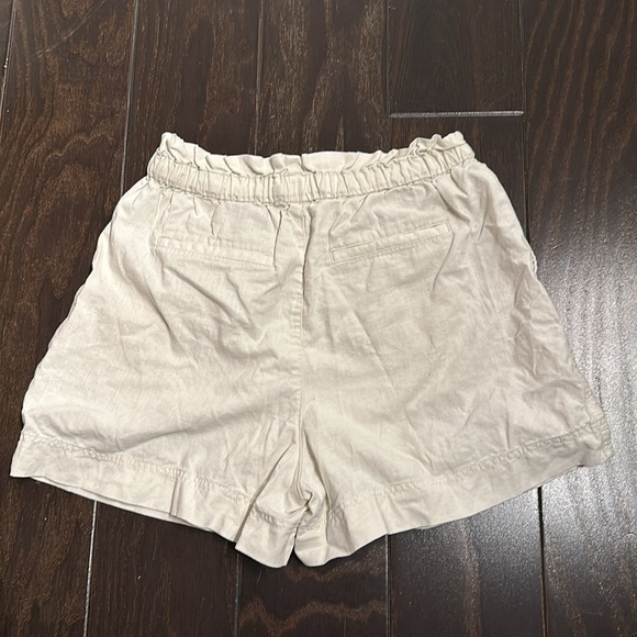 Uniqlo shorts - Picture 2 of 3